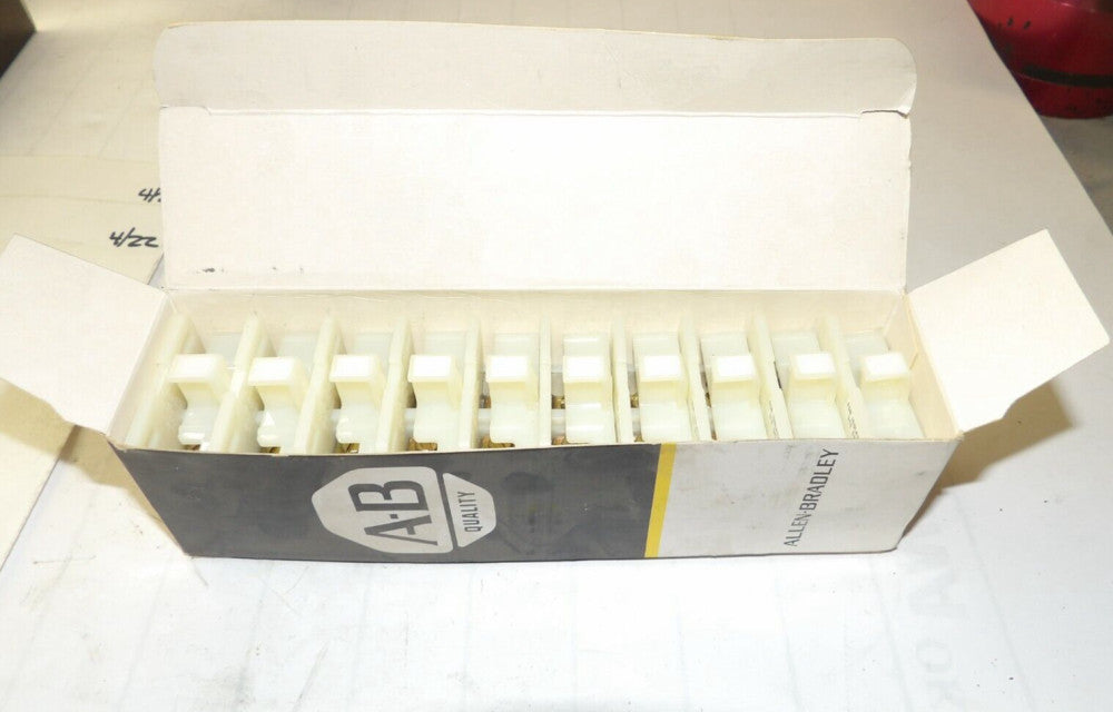 10) NEW ALLEN BRADLEY 10 AMP TERMINAL BLOCK 600 V 1492-CE9  LOT OF 10