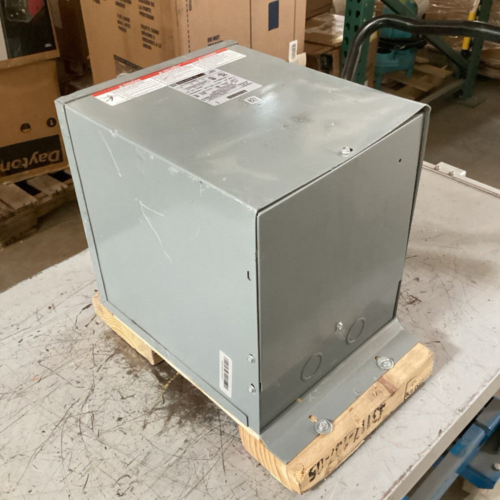 SQUARE D 10S40F Dry Type Power Distribution Transformer 120/240/480V