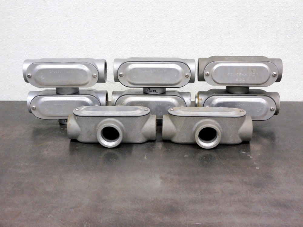 Crouse Hinds 1 1/2" Cooper T59 Mark 9 Conduit Outlet Body Lot of Eight (8)
