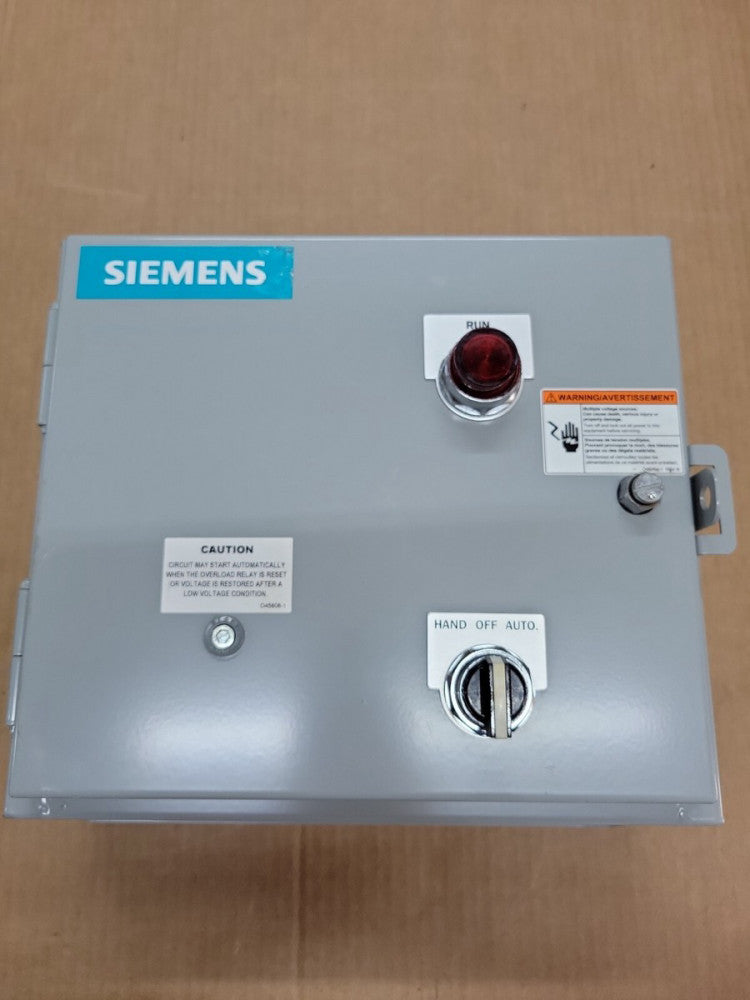 NEW OLD STOCK SIEMENS 14DP120F81 MAG STARTER W/ ENCLOSURE 120/240 NEMA 0