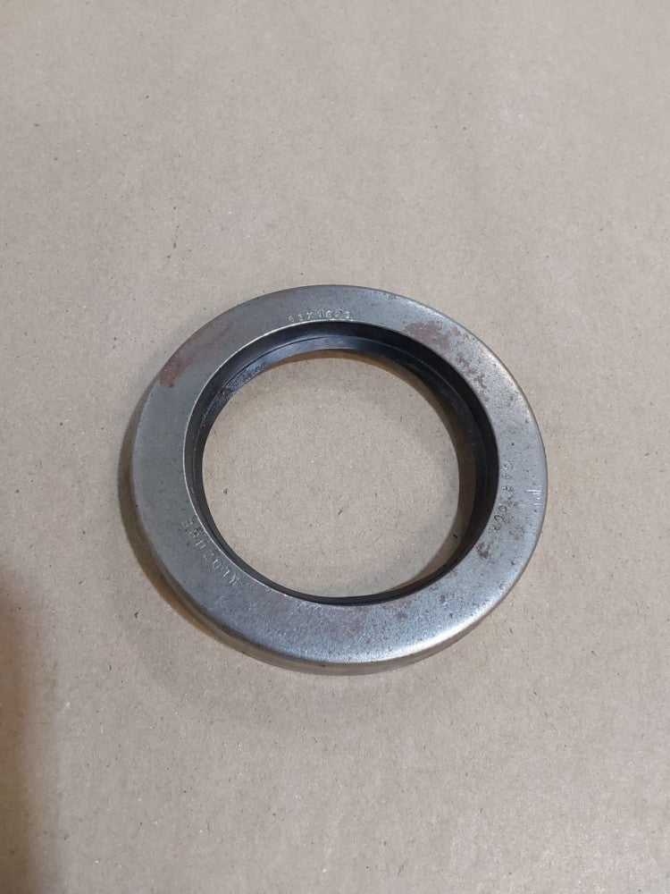 GARLOCK KLOZURE OIL SEAL - PN 63-1821 - 2.500" ID x 3.500" OD x 0.500" W
