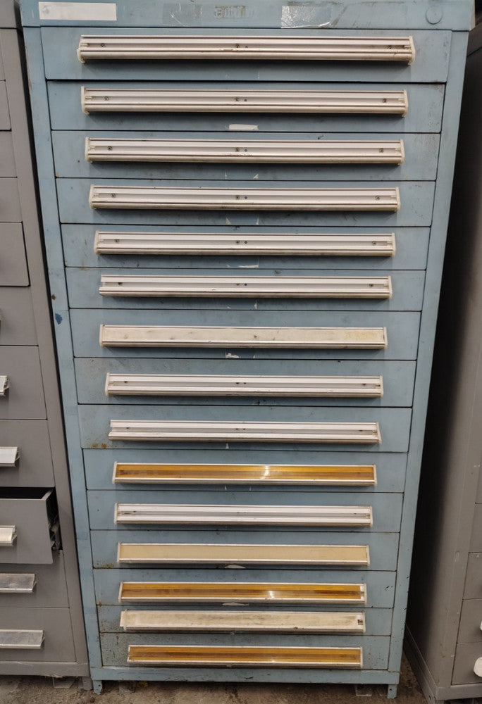 STANLEY VIDMAR 15 DRAWER 30" WIDTH TOOL CABINET