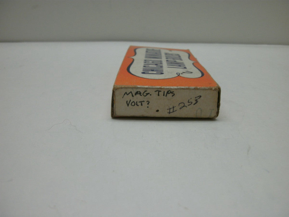 CHICAGO MINIATURE 253 MINIATURE LAMP BULBS 2.5V .35A .88W TL1-3/4 (LOT OF 10)NIB