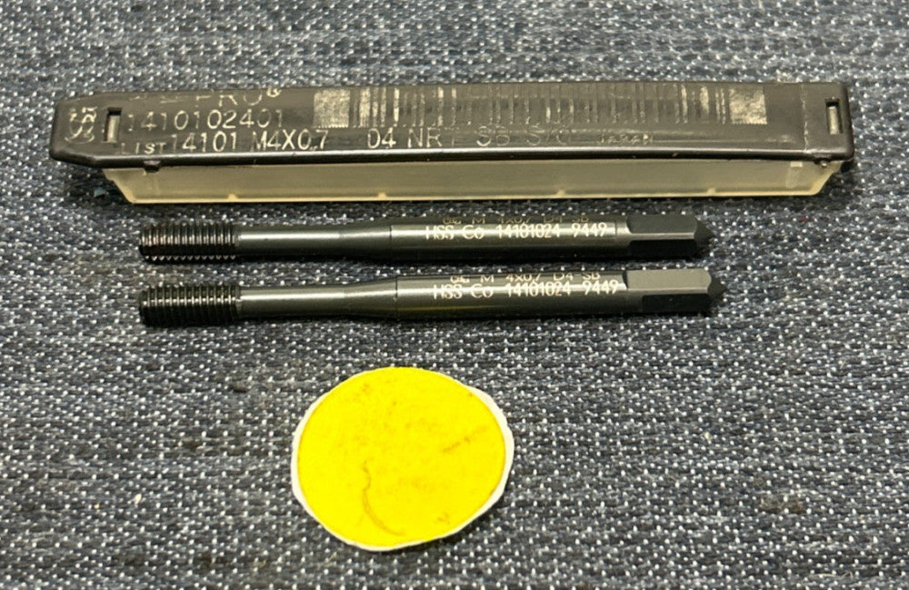OSG M4X0.7 STRAIGHT 4 FLUTE BOTTOMING CHAMFER TAP  14101204   LOT OF 2