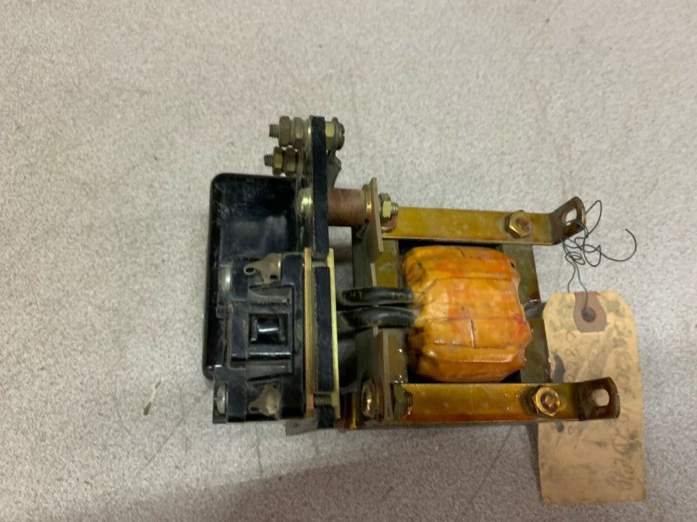 NEW NO BOX GE RELAY IC2820 F102 DE10