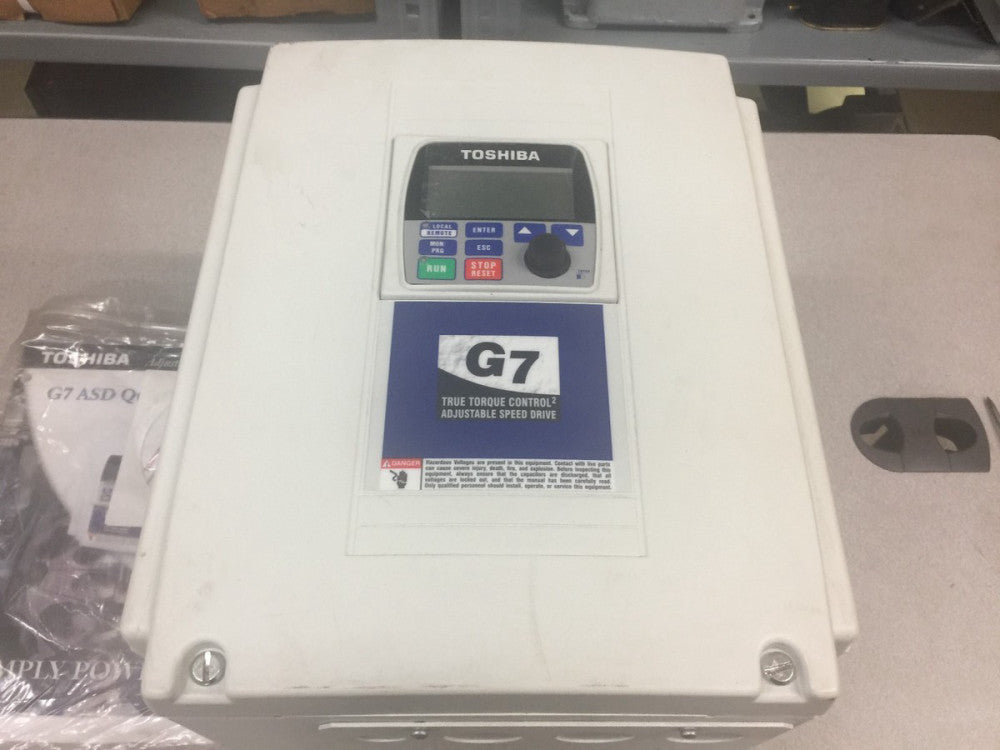 NEW NO BOX TOSHIBA G7 30HP 460V 3PH TRANSISTOR INVERTER DRIVE VT130G7U4330