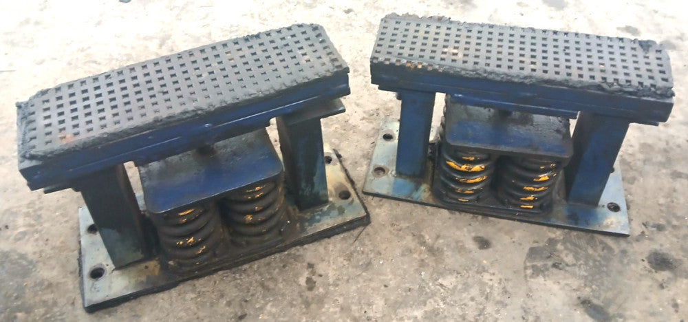 MASON INDUSTRIES ASSORTED 13" VIBRATION ISOLATORS W/4 SPRINGS SLR4-8400 LOT OF 2