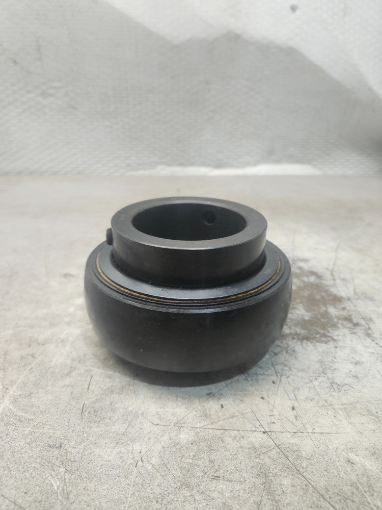 NEW NO BOX SEALMASTER BEARING INSERT 3-211