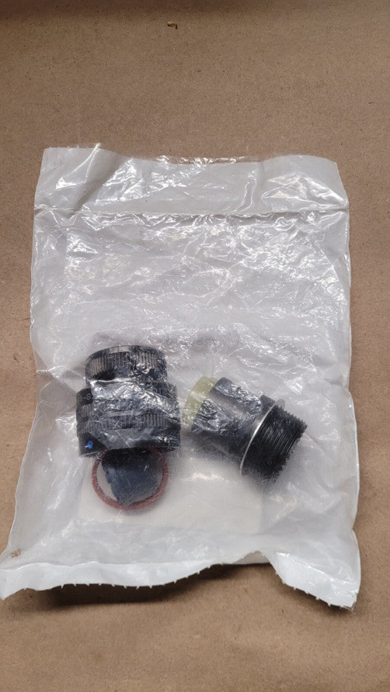 Amphenol Industrial GTCL06R18-1S-LC-025 Circular Connector