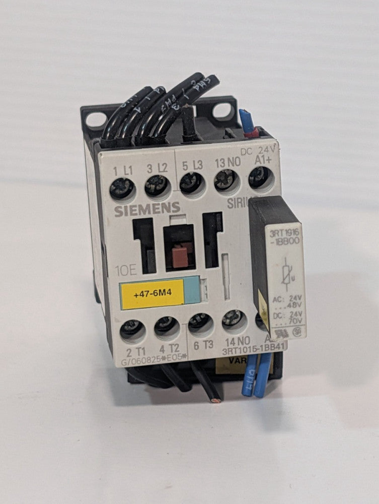 Siemens 3RT1015-1BB41 Sirius 3-pole contactor 24VDC coil w/3RT1956 as shown
