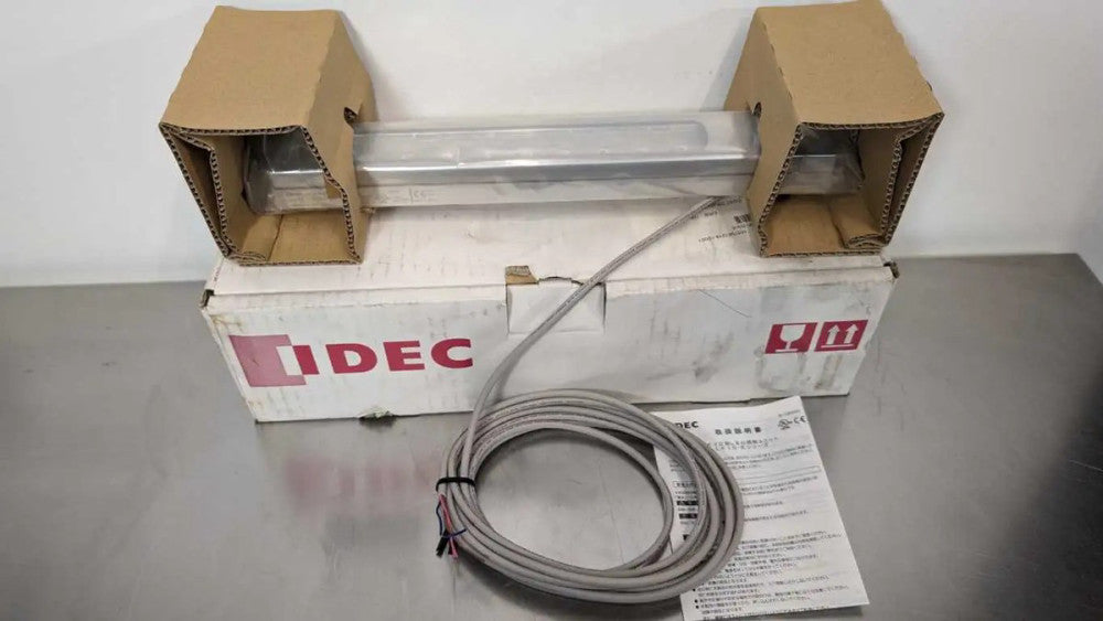 IDEC LF1D-E2F-2W-A LED Light Bar 66.6lm 24VDC 9W White