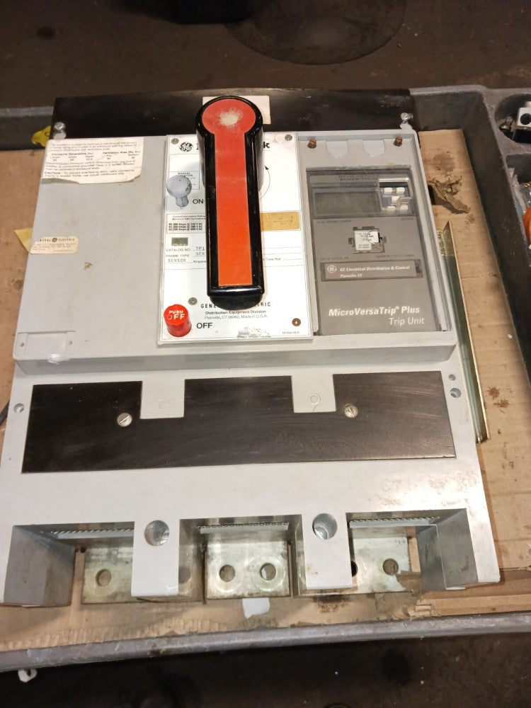 GE TP1616SS CIRCUIT BREAKER 1600 AMP 600 VAC WITH MICRO VERSA TRIP PLUS C216LIR