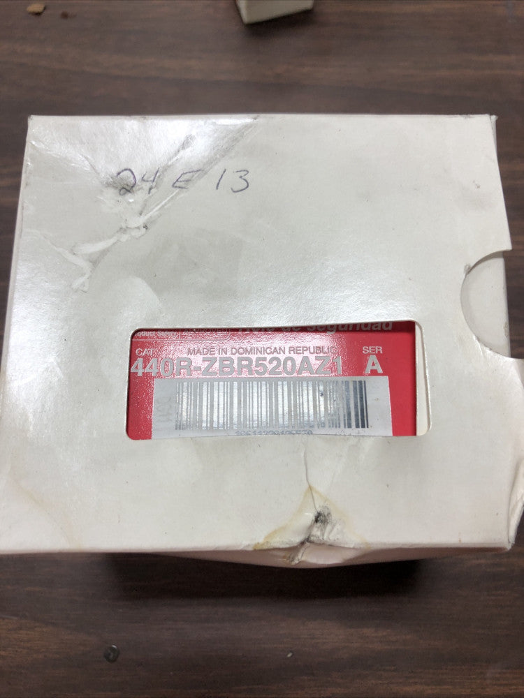 Allen-Bradley 440R-ZBR520AZ1 Guardmaster Safety Relay