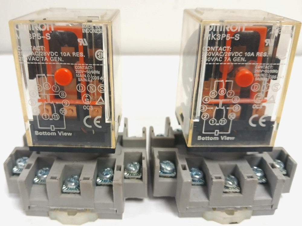 OMRON MK3P5-S CONTACT RELAY 250 VAC/28VDC 10 AMP WITH BASE 300 VAC  LOT OF 2