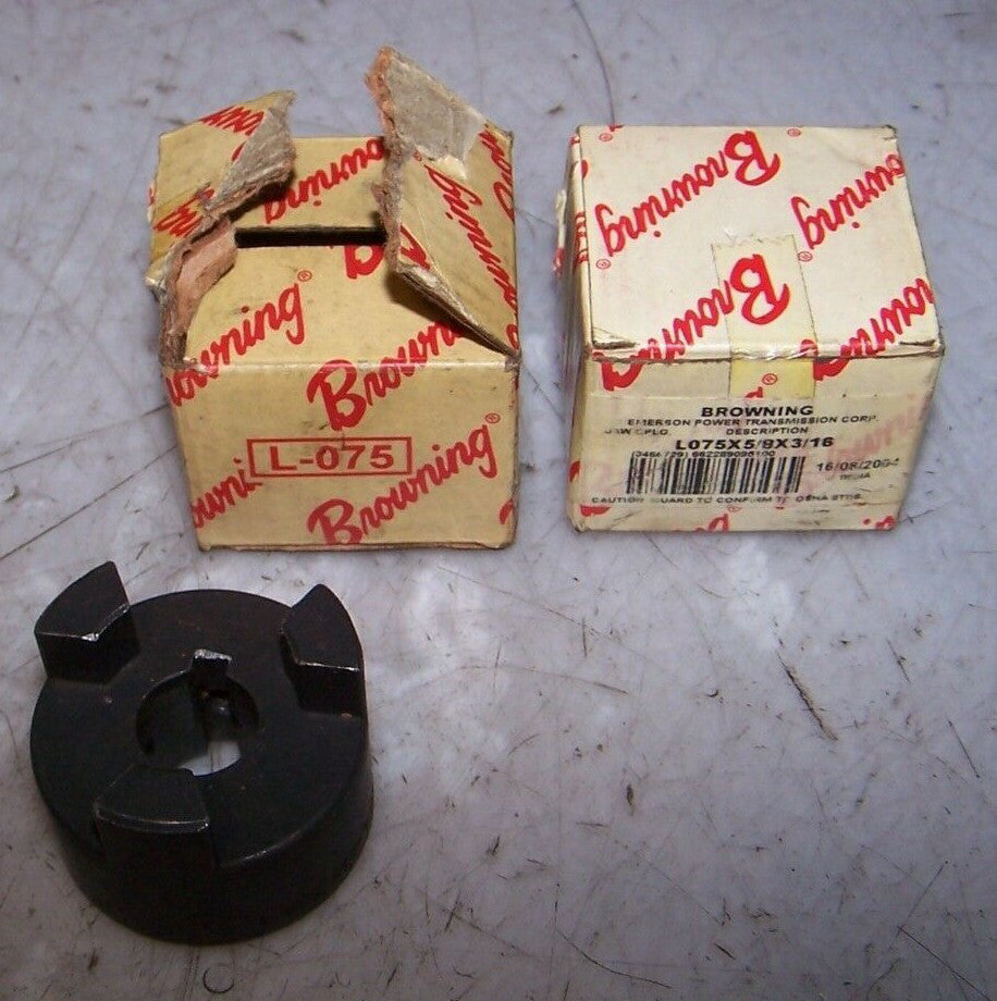 2) NEW BROWNING JAW TYPE L COUPLING 5/8" FINISHED BORE 3/16" KEY  L075X5/8X3/16