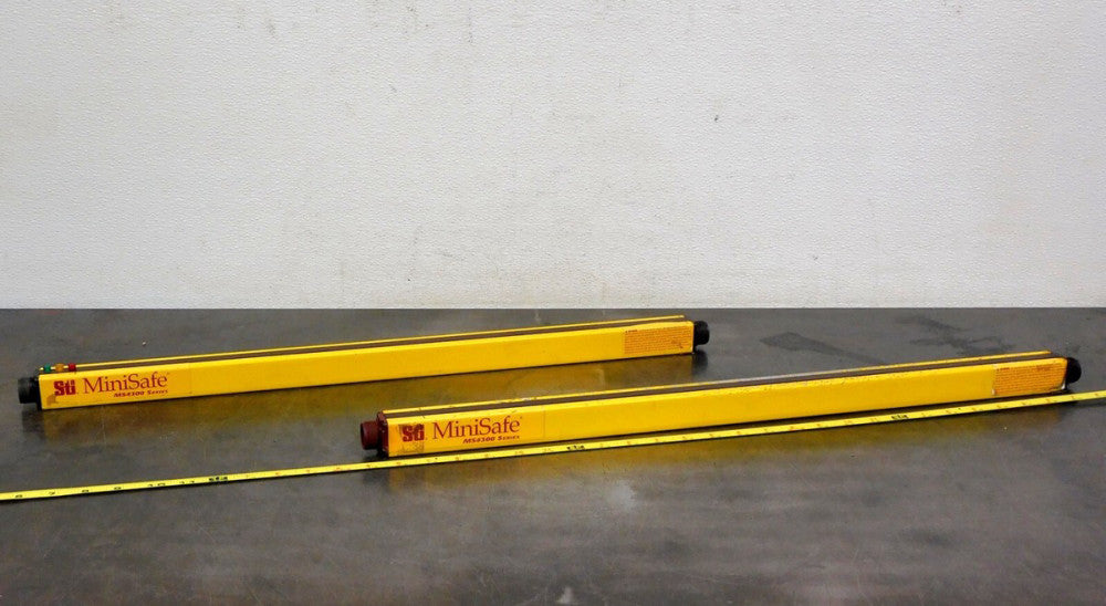 Omron STI - 42687-0240, 42672-0240 Light Curtain Transmitter & Receiver Set of 2