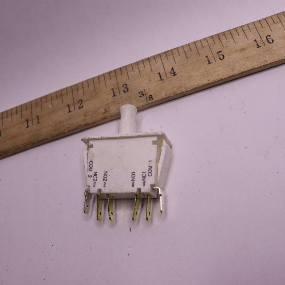 Zae Pushbutton Switch 10A 250VAC 0F79-30L0