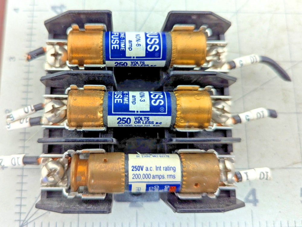 3 Pole Fuse Holder 98130-3 30A 250V With NON-6 NON-3 FRN-R-9 Working Pull [OF60]