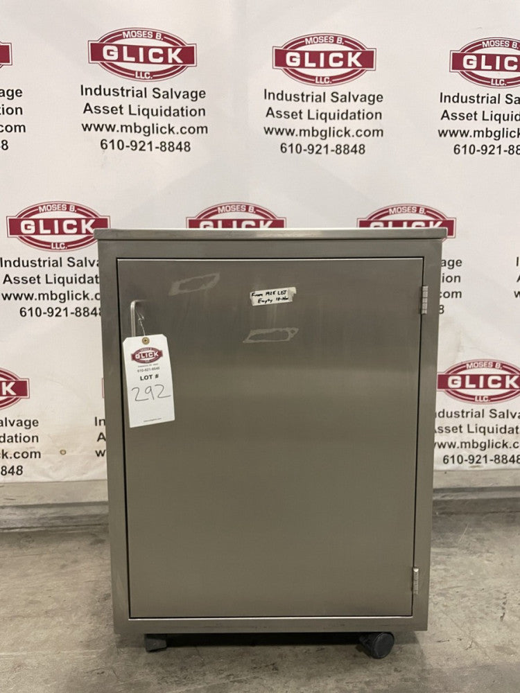 Stainless Steel Under Counter Laboratory Cabinet 24.5" x 22.5" x 33"
