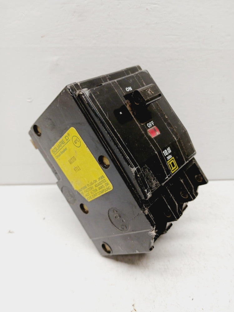 SQUARE D QO370 70 AMP CIRCUIT BREAKER  3 POLE 240 VAC (FLAW)