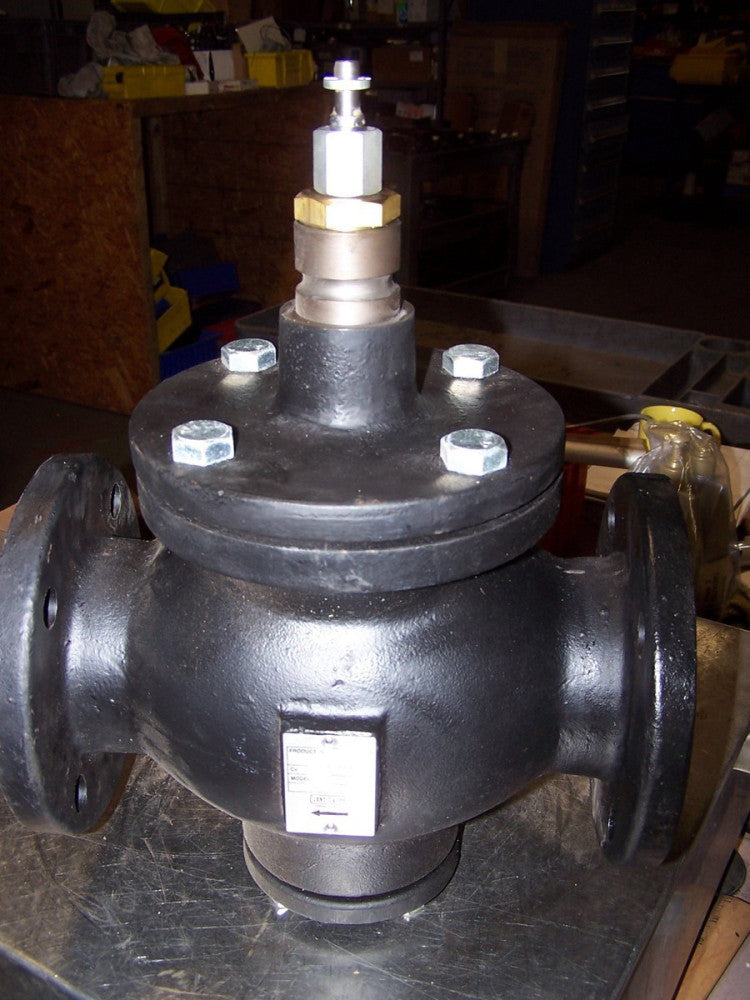 NEW LANDIS & GYR 3" CAST IRON DIAPHRAGM VALVE Cv 100  MODEL 010011  599-05981 