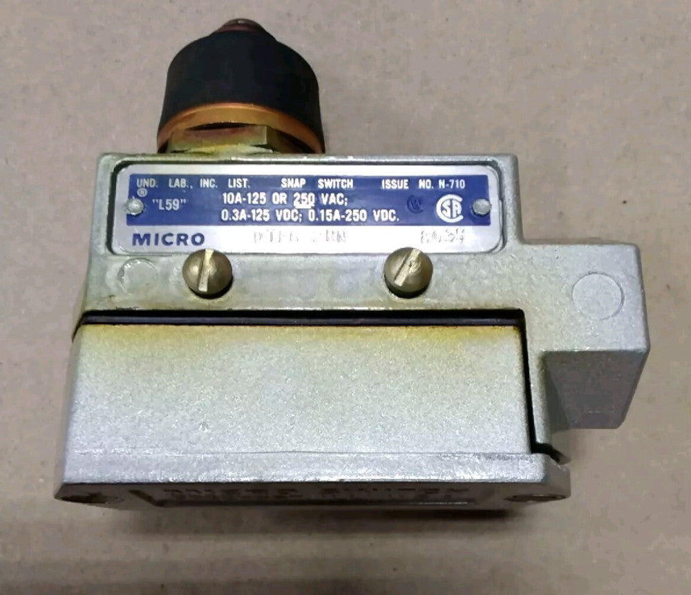 Honeywell Micro Switch DTE6-2RN Heavy Duty Limit Switch A70