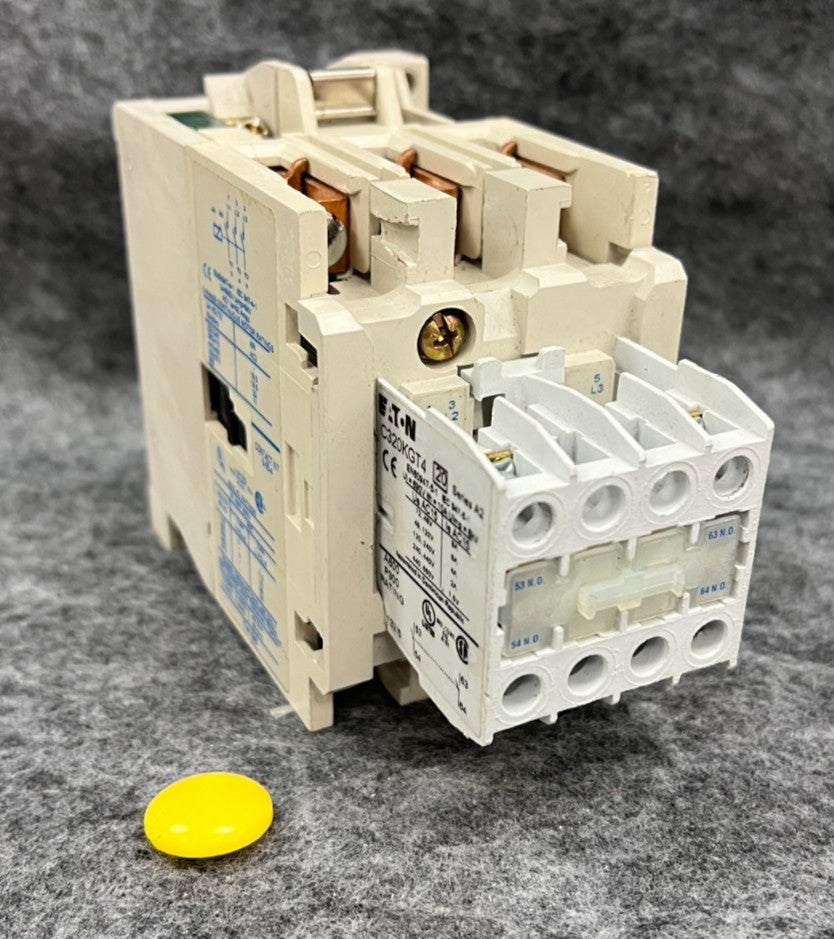 EATON CUTLER-HAMMER CE15JN3 CONTACTOR W/EATON C320KGT4 AUXILIARY CONTACT