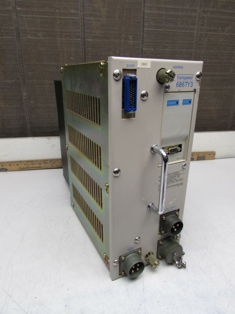YASKAWA VARISPEED 686TY3 INVERTER CIMR-TYS23P7 200V 6KVA 16A NICE USED TAKEOUT !