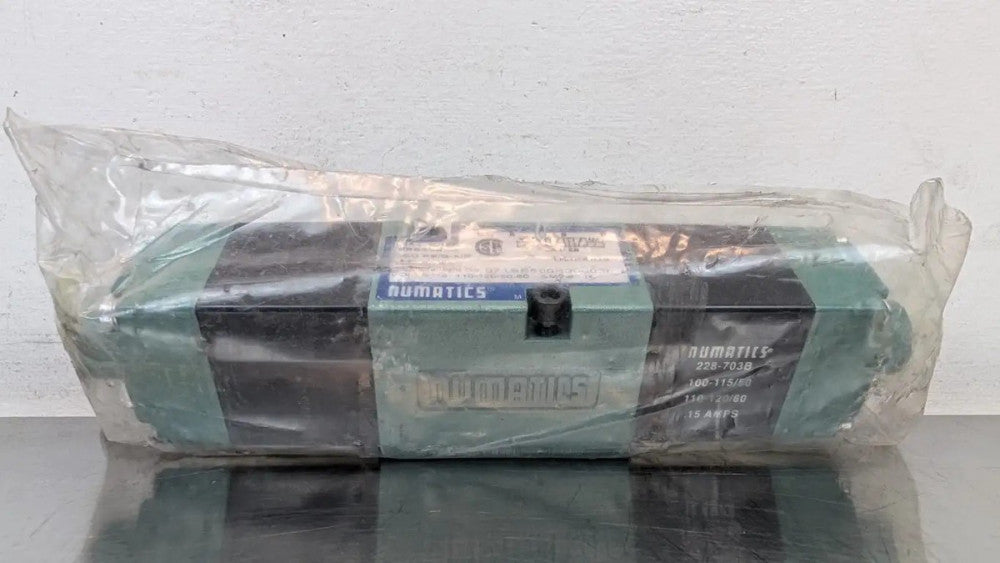 Numatics 071SS500K000030 Pneumatic Solenoid Valve 150PSIG 110/120VAC 0.15A