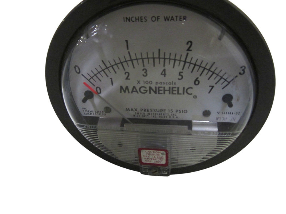 DWYER 12-168144-02 PRESSURE GAUGE 0-3 IN. OF WATER UNMP