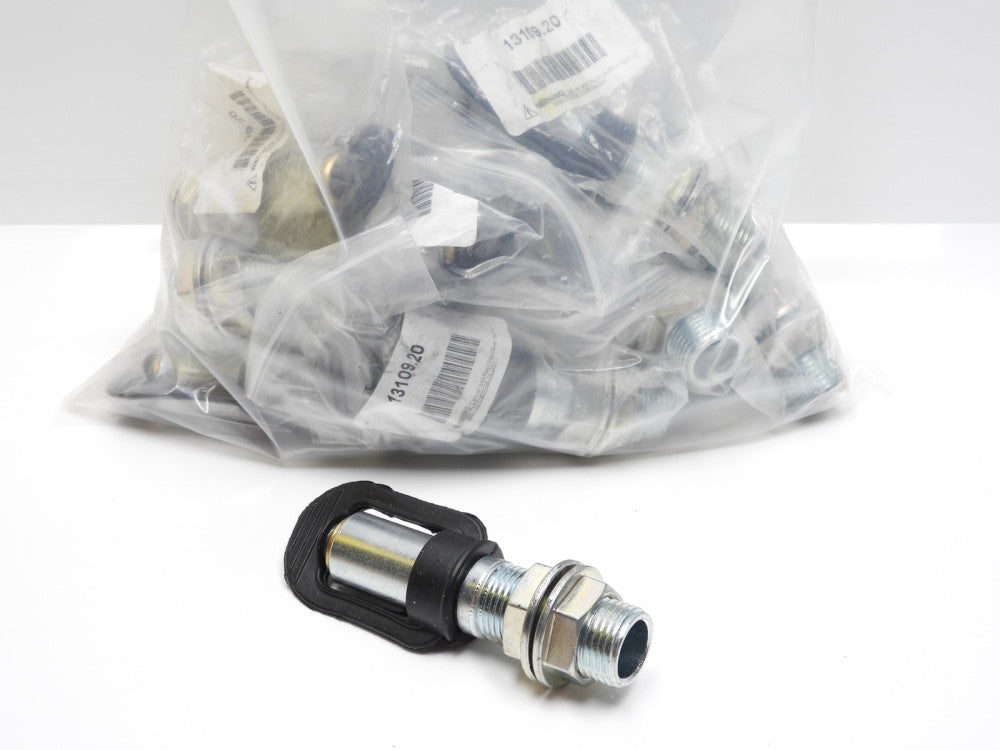 (Lot of 18) Britax Adaptor Socket and Tube 13109.20