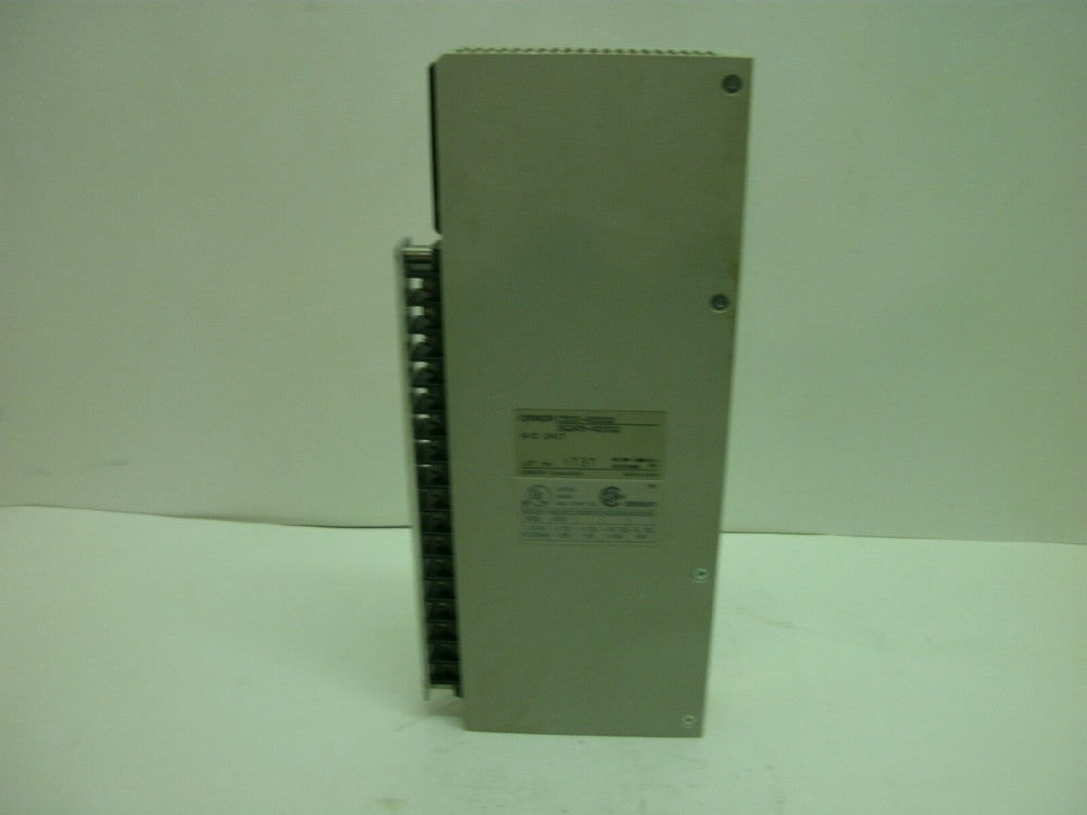 OMRON C500-AD002/3G2A5-AD002 PROGRAMMABLE CONTROLLER SYSMAC C500 0-10V
