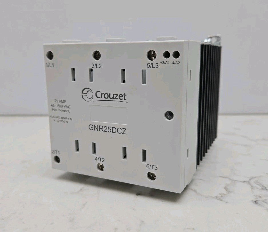 Crouzet GNR25DCZ Solid State Relay 25 Amp 48-600 Vac Per Channel Used