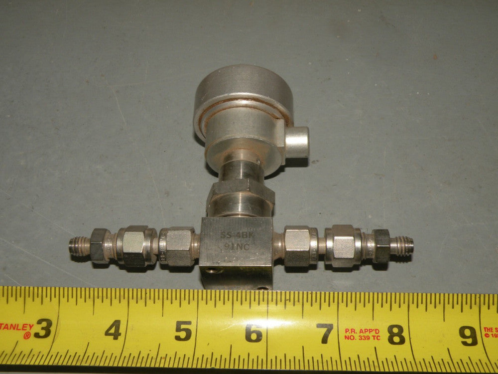 Nupro / Swagelok SS-4BK 91C Valve w/ Pneumatic Actuator
