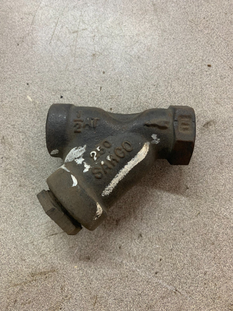 NEW NO BOX SARCO 250 1/2" Y-STRAINER