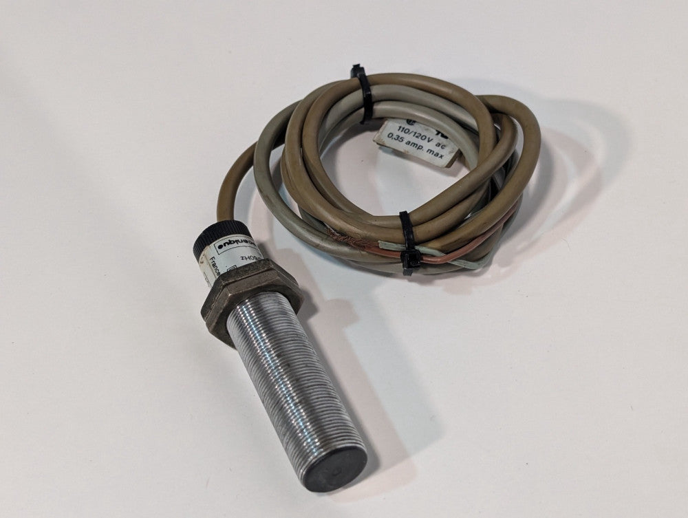 (1) Telemecanique XSA-A05511 Inductive Proximity Sensor 120VAC 50/60Hz 5…350mA
