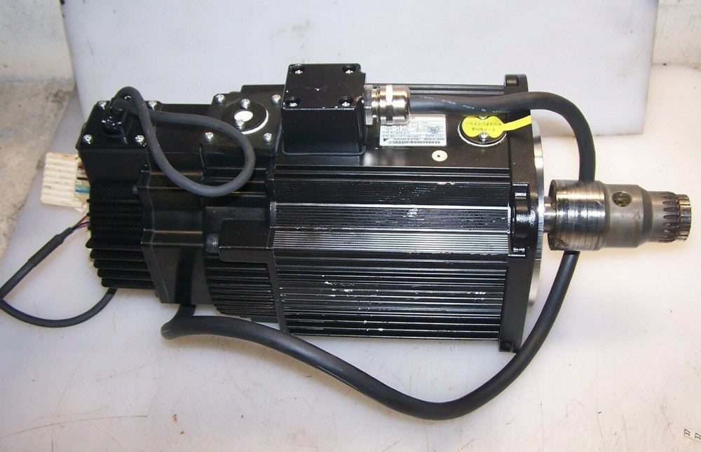 NEW YASKAWA SGMGH-13A2A-YRA1 SERVO MOTOR 1300W 1500 RPM 200 VOLT 