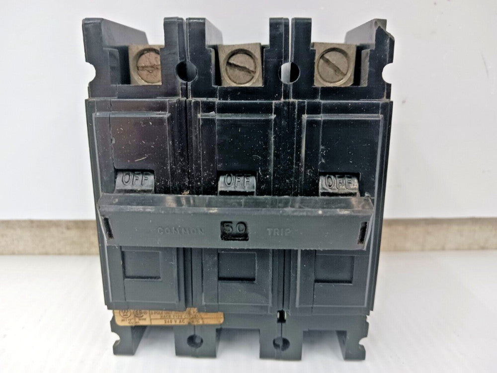 WESTINGHOUSE 50 AMP CIRCUIT BREAKER 3 POLE 240 VAC QC3050H