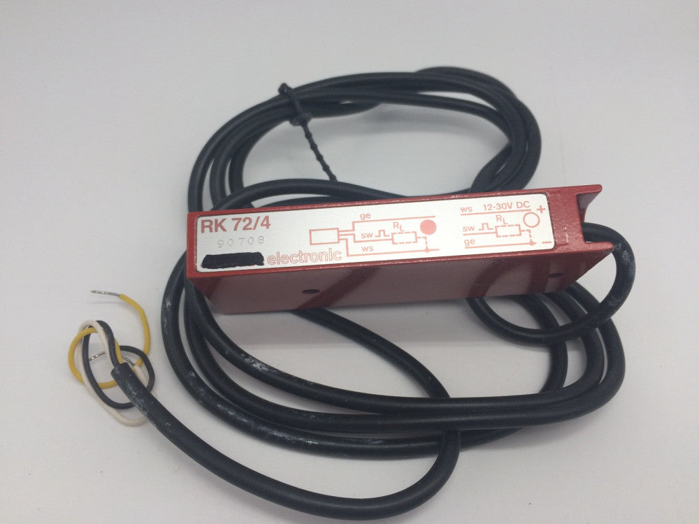NAMCO EP110-14330 PHOTOELECTRIC RETRO REFLECTIVE SENSOR 