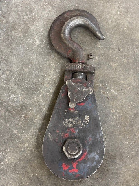 MCKISSICK SNATCH BLOCK PULLEY WITH 7" SWIVEL HOOK
