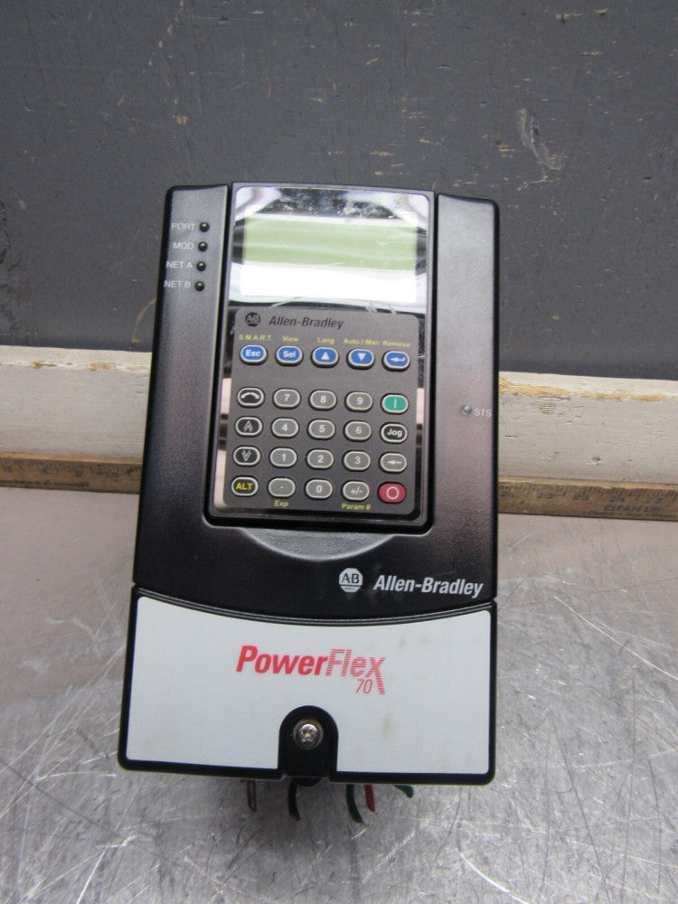 ALLEN BRADLEY POWERFLEX-70 20AB4P2A0AYNNNCO 1HP 240V AC DRIVE NICE USED TAKEOUT