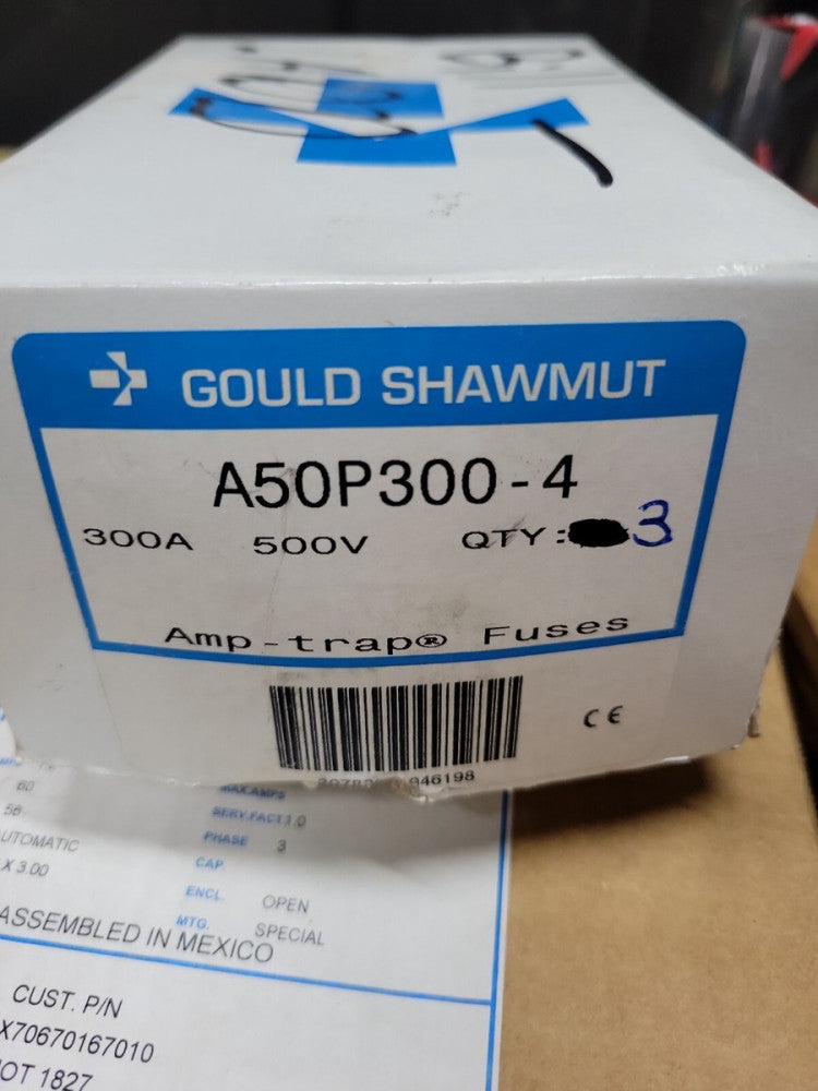 (1) Mersen A50P300-4 300Amp (300A) A50P 500V Fast-Acting Fuses