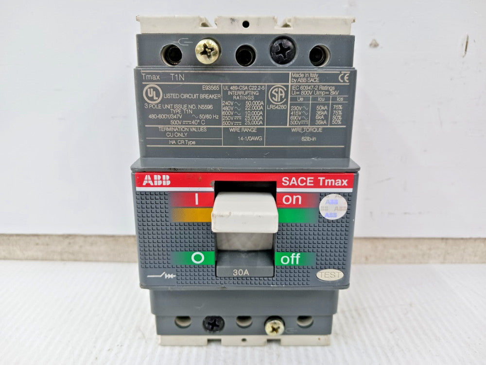ABB SACE Tmax 30 Amp Circuit Breaker 3 Pole 600 VAC / 500 VDC 22kA T1N30 E93565