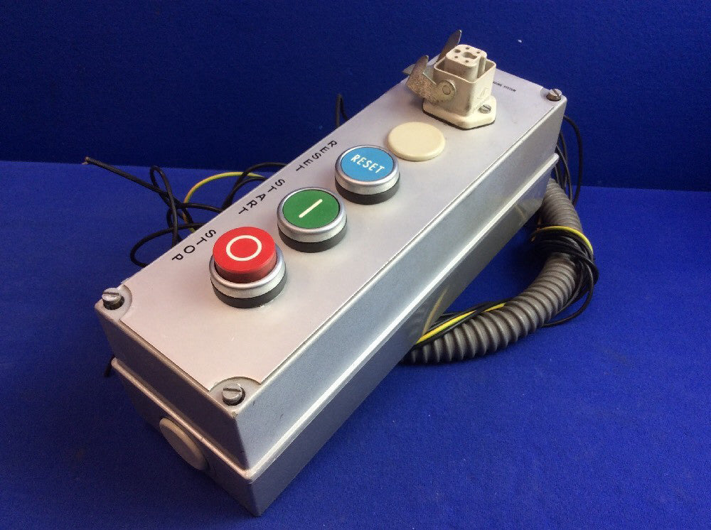 CAM PACKAGING CONTROL PENDANT W/ (3) KLOCKNER MOELLER PUSH BUTTON SWITCHES