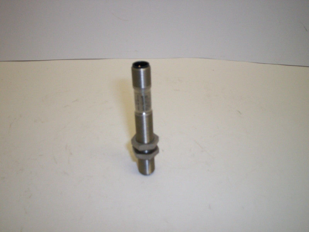 CUTLER-HAMMER E57LAL12T111SD PROXIMITY SENSOR SERIES E1 10-50 VDC SN: 2mm N.O.