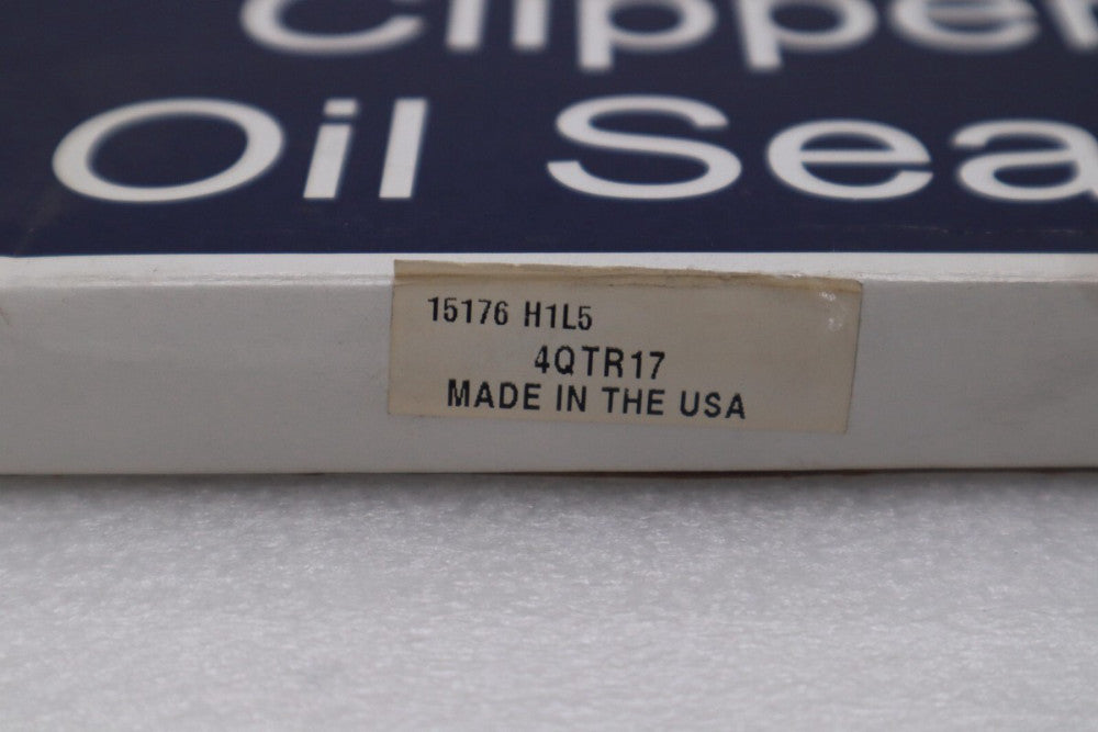 NEW PARKER 15176 H1L5 4QTR17 CLIPPER OIL SEAL STOCK 3776A
