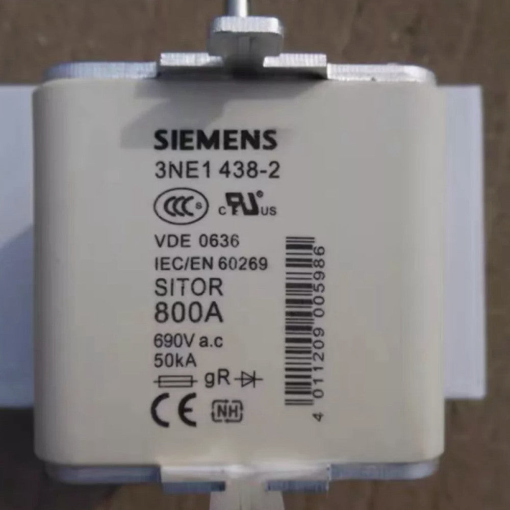 One Brand New SIEMENS 3NE1438-2 3NE1 438-2 FUSE 800A 690V