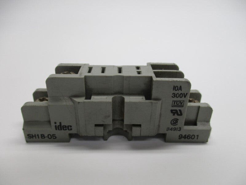 IDEC SH1B-05 300V 10A UNMP