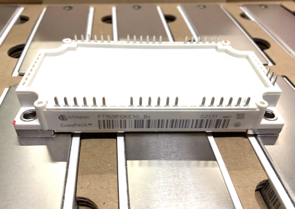 New FT150R12KE3G_B4 FT150R12KE3GB4 EUPEC / INFINEON MODULE