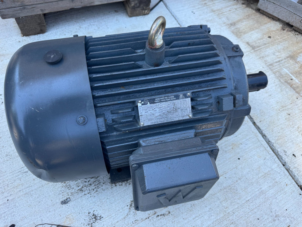 NEW WORLDWIDE 15HP MOTOR 1,770RPM 254T FRAME 230/460V. WWHT15-18-254T